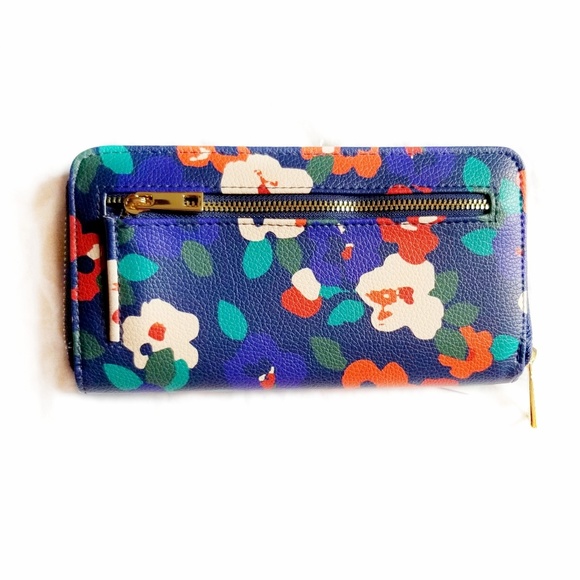 Apt. 9 Handbags - Apt. 9 women's blue floral faux leather clutch NWT